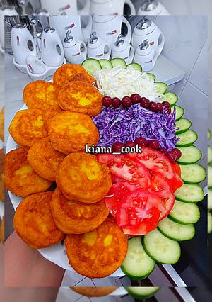 عکسی از دستور ❤کوکوی سیب زمینی پخته🤩👌