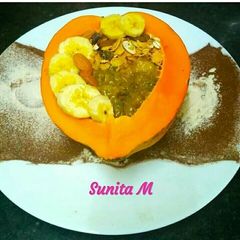A picture of Smothie PAPAYA BOWL.
