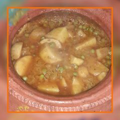 A picture of Aloo Matter.