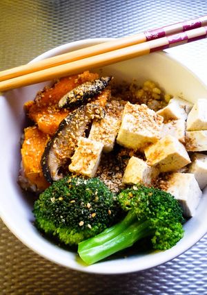 Φωτογραφία της συνταγής Ρύζι à la Japonaise, Tofu, Shiitake, Kombu, Mπροκολο, Γλυκοπατάτα, Τζίντζερ Πίκλα, Gomasio και Shoyu