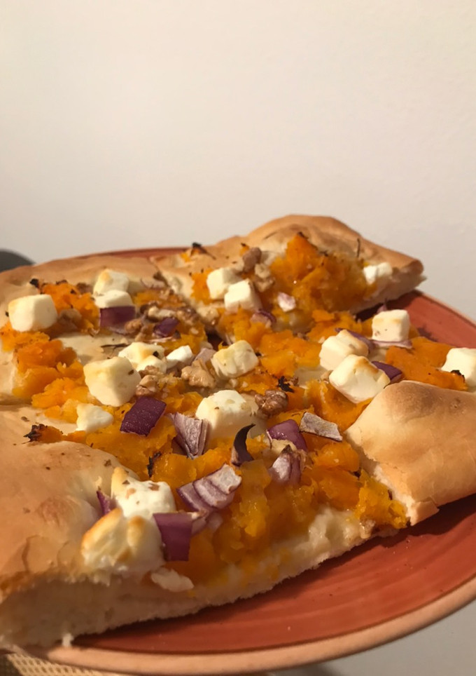 Una foto de Pizza con calabaza