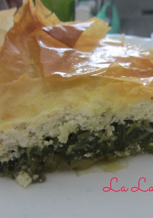 Una foto de Tarta de espinacas, puerros y quesos