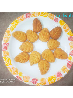 ठेकुआ (thekua recipe in Hindi) रेसिपी मुख्य फोटो