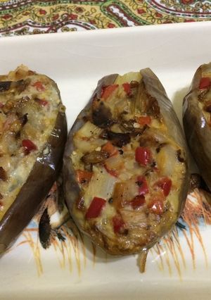 Una foto de Berenjenas rellenas con huevo y nueces