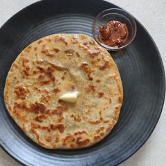 A picture of Aloo paratha.