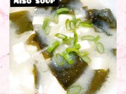 Gambar sup rumput laut wakame