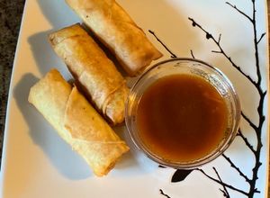Una foto de Egg rolls vegetables