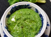 Una foto di salsa di sedano