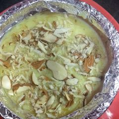 A picture of Sewai custard kheer.