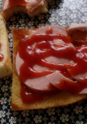 A picture of Comfort food - Fried bred with butter.