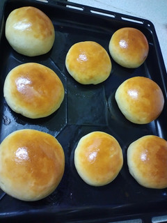 A picture of Burger Buns.