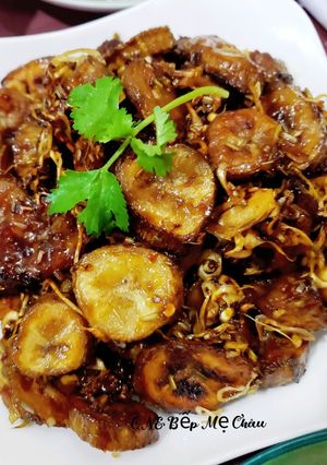 Hình của món Chuối xanh rim sả ớt.
