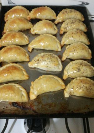 Una foto de Empanadas de Carne 😋