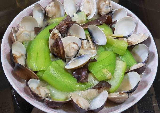 絲瓜木耳炒蛤蜊 家常菜 食譜與作法by 靜 Cookpad