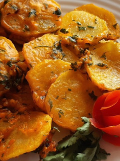 A picture of Potato bhajia (bhajia mwitu).