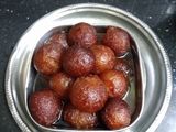 *குண்டு, குண்டு குலோப் ஜாமூன்*(gulab jamun recipe in tamil)