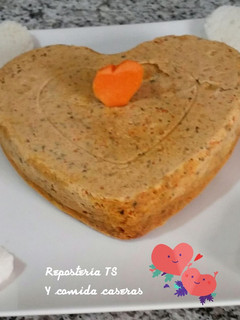 Una foto de Pastel de atún y pimientos de piquillos