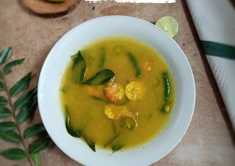 Udeung Asam Keueng (Kuah Udang Asam Pedas)
