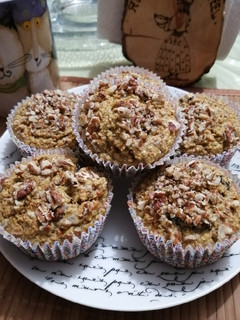 Una foto de Muffin de zanahoria y avena