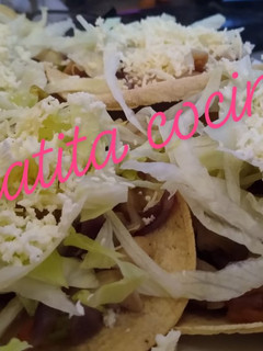 Una foto de Tostadas de setas a la mexicana