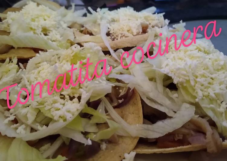 Tostadas de setas a la mexicana