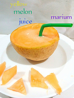 A picture of Yellow melon juice.
