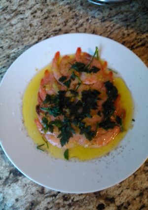 Una foto de Carpaccio de camarones