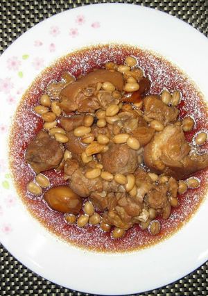A picture of Peanut Ham Hock Stew.