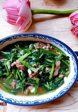 Hình của món Cải bó xôi xào thịt bò.
