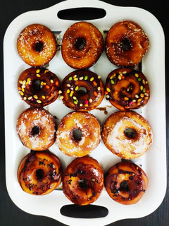 டோனட்ஸ் (Donuts recipe in tamil) செய்முறை முக்கிய புகைப்படம்