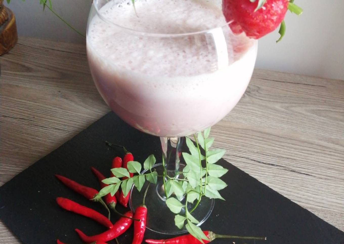 Spicy milkshake banane fraise 🌶️