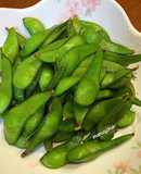 Boiled Edamame with Salt
