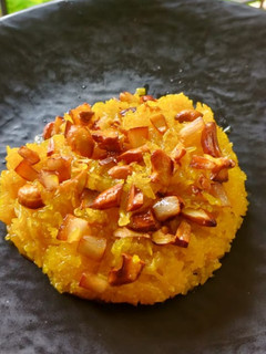 ரைஸ் வகைகள் ஸ்டிக்கி ஸ்வீட் ரைஸ் (Sticky Sweet Rice Recipe in Tamil) செய்முறை முக்கிய புகைப்படம்