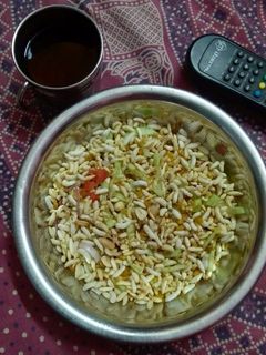 মশলা মুড়ি (Mashla muri recipe in Bengali) রেসিপির প্রধান ছবি