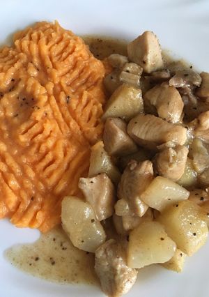 Almás-körtés csirkemell, édesburgonya pürével recept fotója