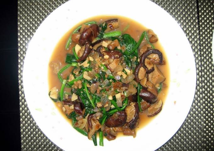 Simple Way to Make Quick LG SPINASH AND  MUSHROOM
( EASY STIR FRY )