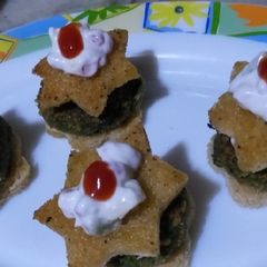 A picture of Spinach chana tikki mini burger.