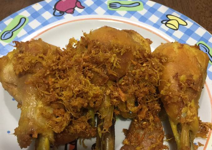 40. Ayam Goreng Kuning