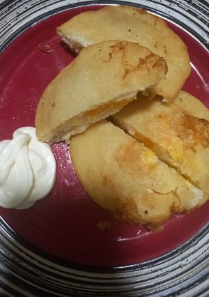 Una foto de Arepa e huevo casera