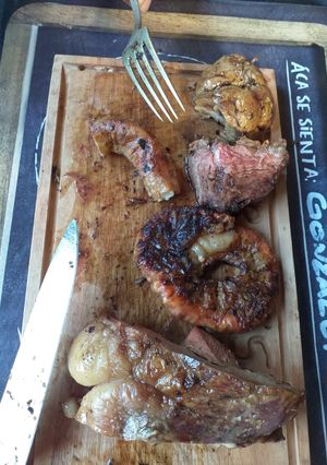 Una foto de Parrillada completa bien cordobesa
