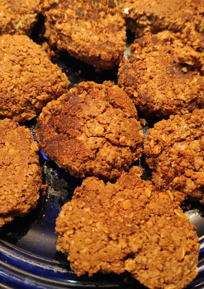 Una foto de Galletas de avena, coco y nueces sin horno