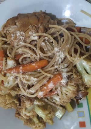 Una foto de Verduras con espagueti