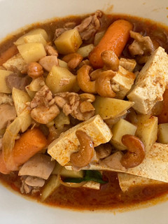 A picture of Massaman Curry.