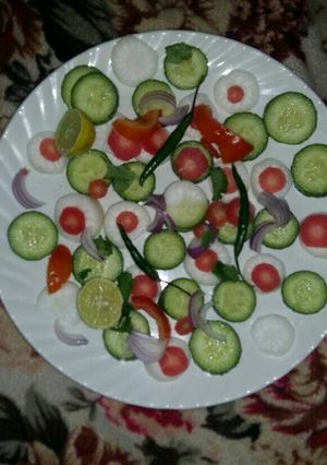 A picture of Regular salad.
