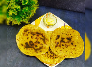 A picture of Peda poli / sweet Paratha.