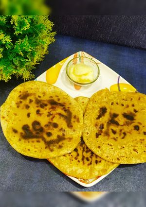 A picture of Peda poli / sweet Paratha.