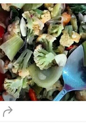 Foto resep Tumis Sawi Berbie & Kembang Kol Asam Gurih