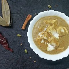 A picture of Paneer e mewa.
