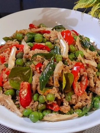 Langkah Mudah untuk Membikin Resep Oncom leunca tumis teri yang Menggugah Selera Anti Ribet, Uenak Banget