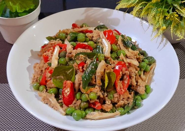 Bagaimana Menyiapkan Oncom leunca tumis teri Anti Gagal